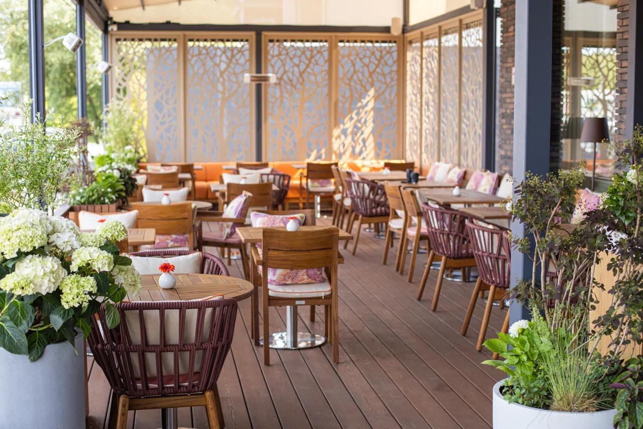 «Кофемания» Новая Рига Холл открылась в фуд-холле BAZAAR